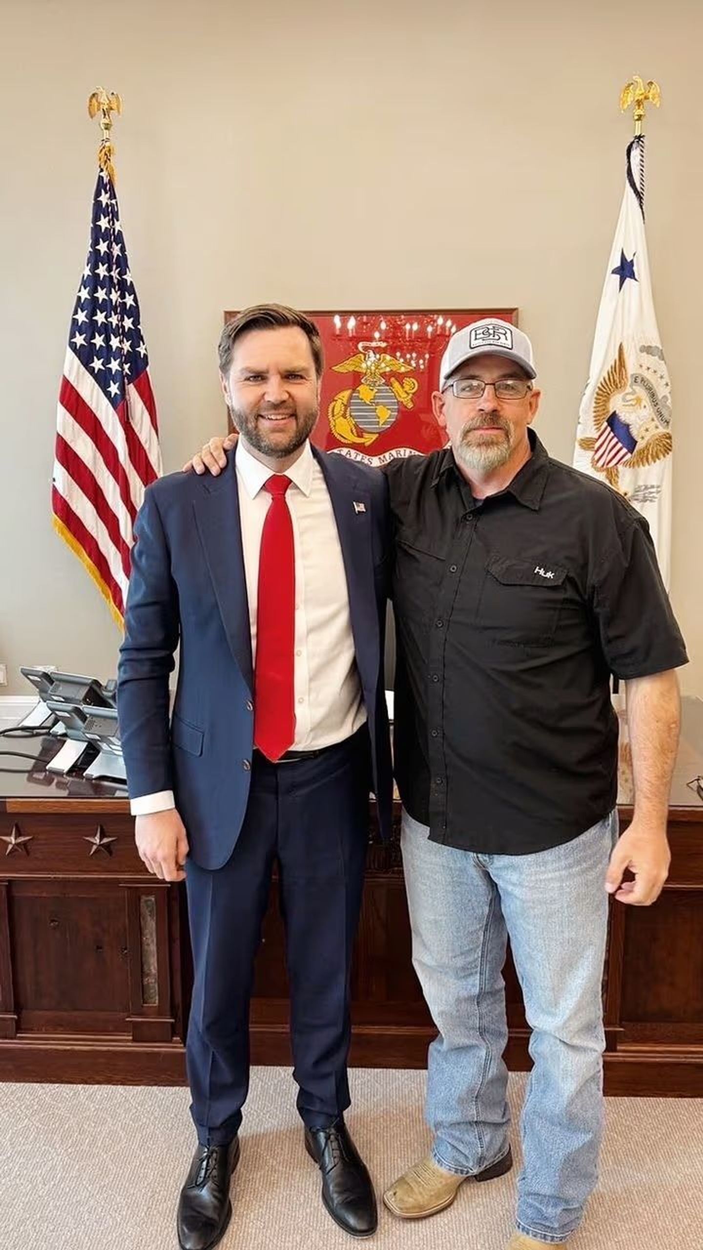 Nate Vance meets his cousin, U.S. Vice President JD Vance.