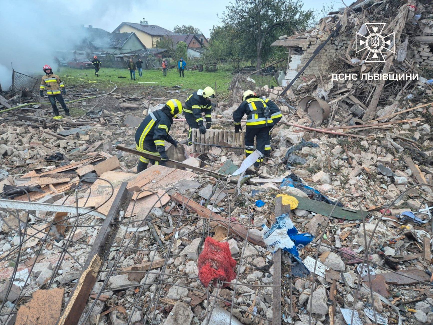 Последствия атаки на село Лапаевка во Львовской области