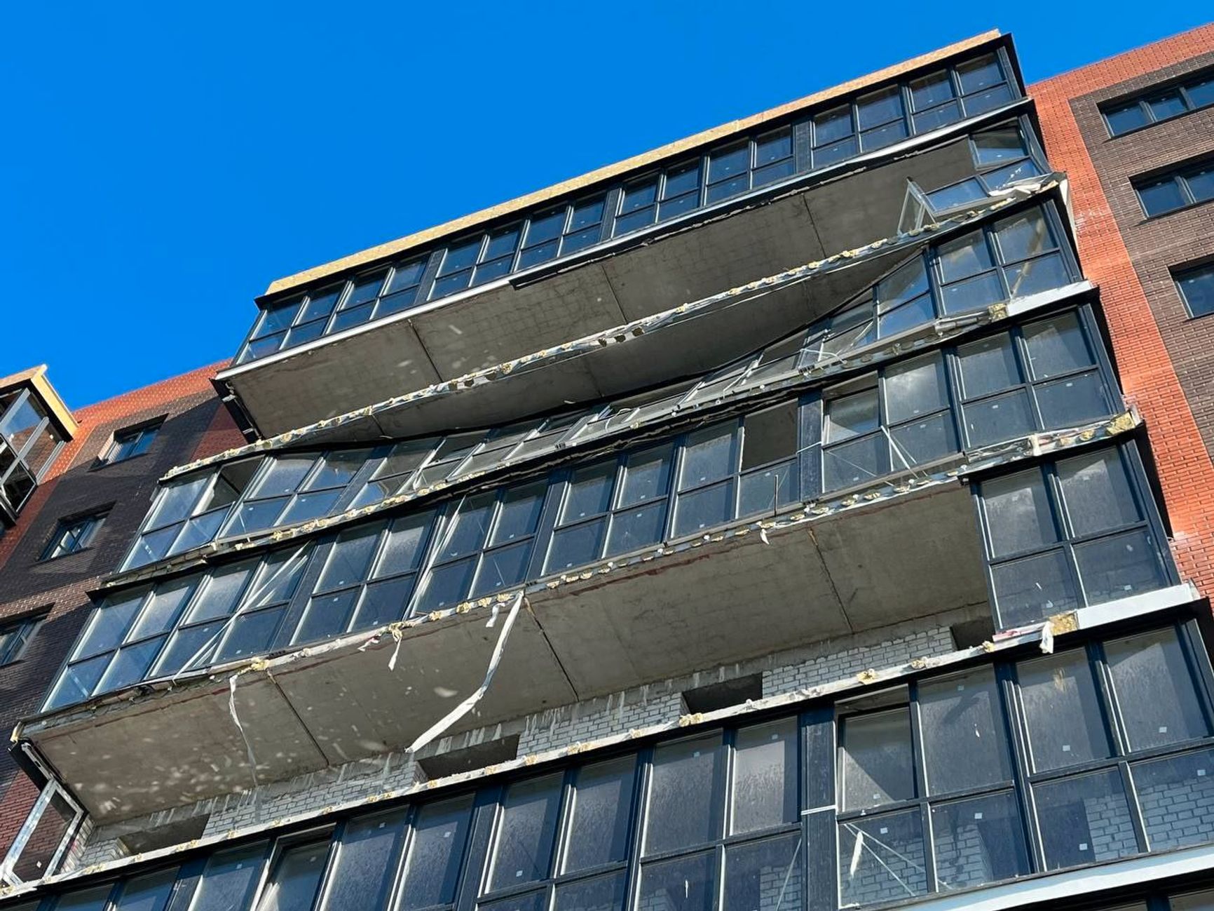 Последствия обстрела Новомосковска в Днепропетровской области